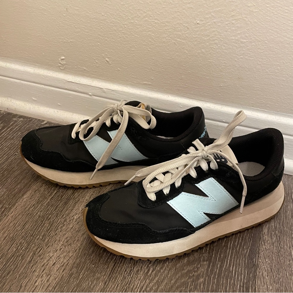 New Balance Black and Light Blue Women's Sneakers